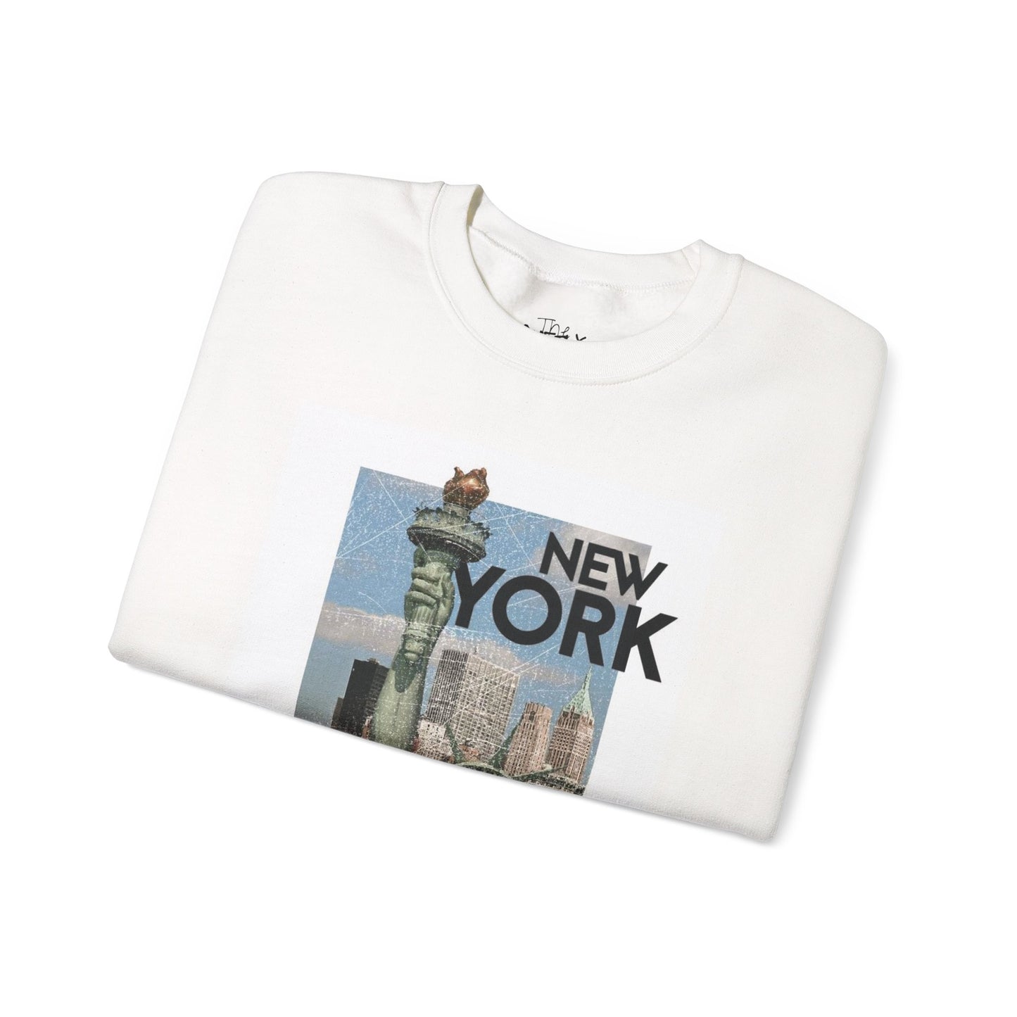 New York Statue of Liberty Crewneck Sweatshirt – The City That Never Sleeps Graphic