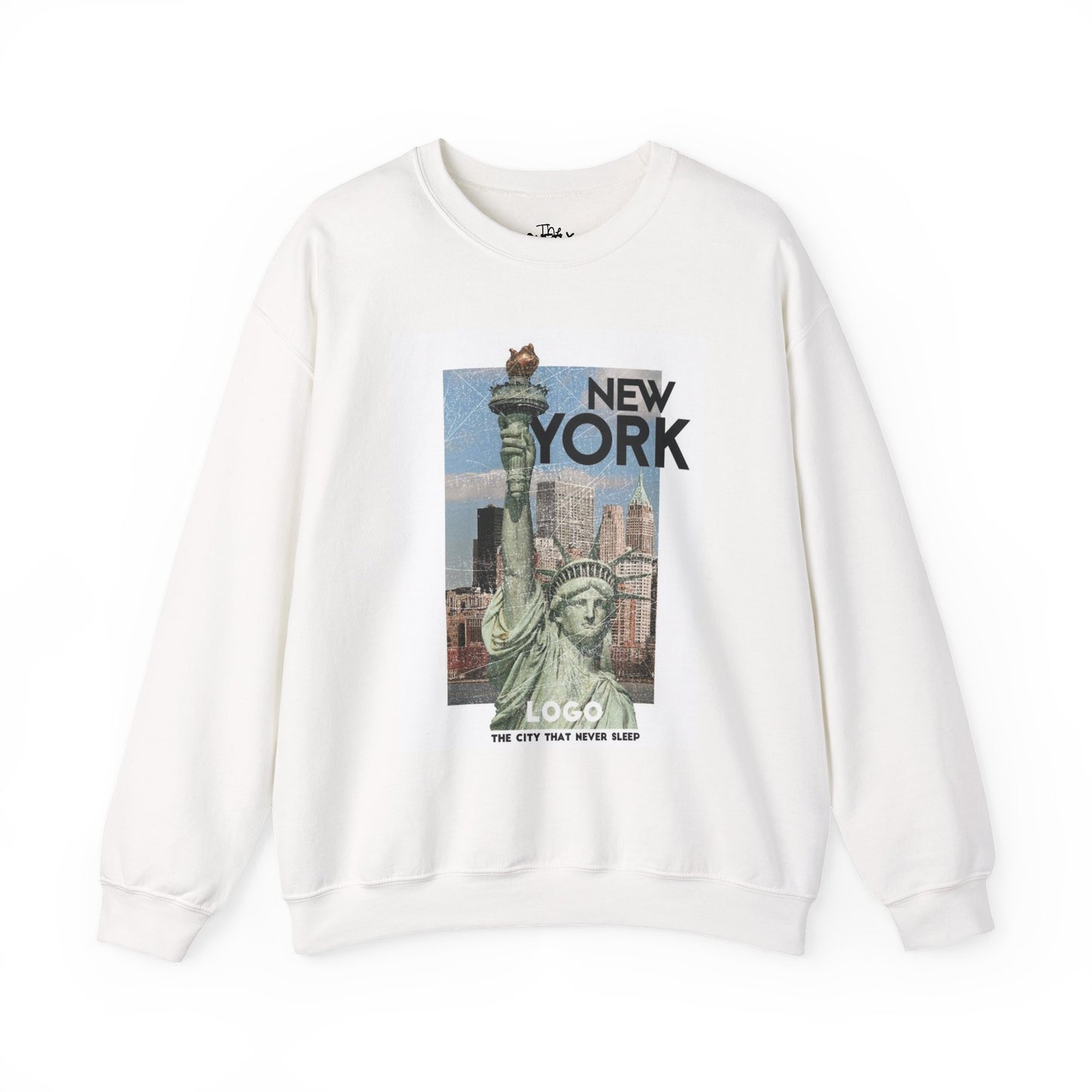 New York Statue of Liberty Crewneck Sweatshirt – The City That Never Sleeps Graphic